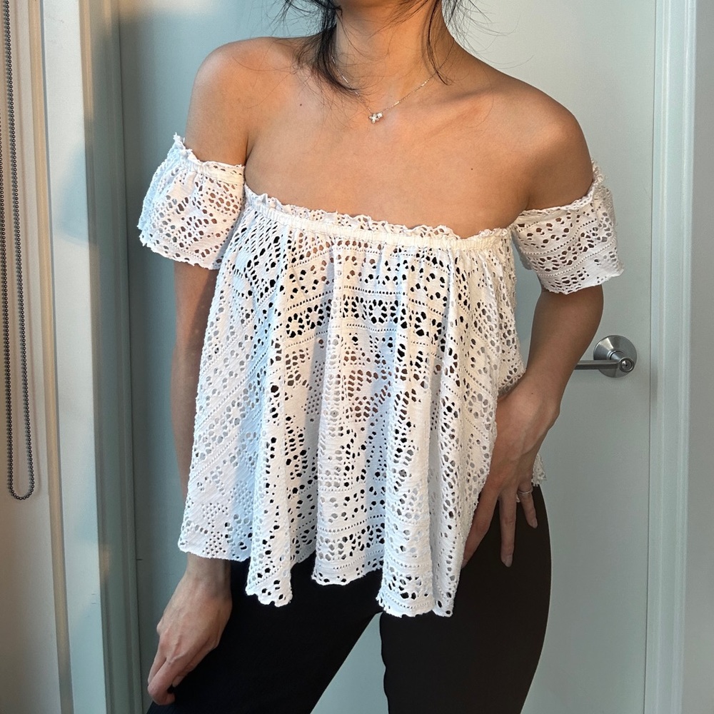 Free people white off shoulder lace top beach coverup size M